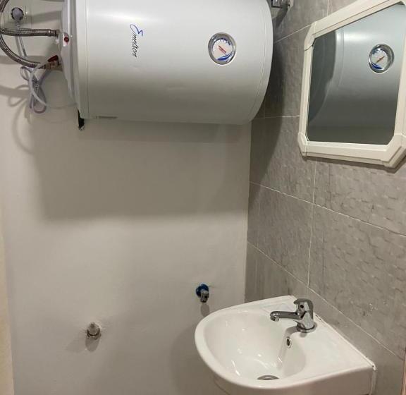 Номер Стандарт, Lf Habitación Familiar Con Balcón Y Baño Privado   No Fumadores   Sin Ascensor