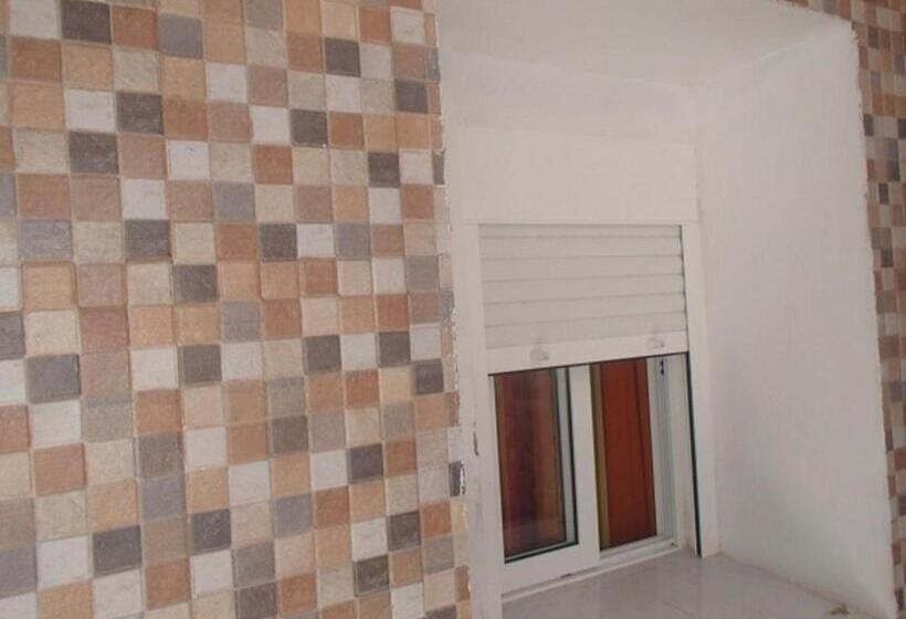 Номер Стандарт, Lf Habitación Familiar Con Balcón Y Baño Privado   No Fumadores   Sin Ascensor
