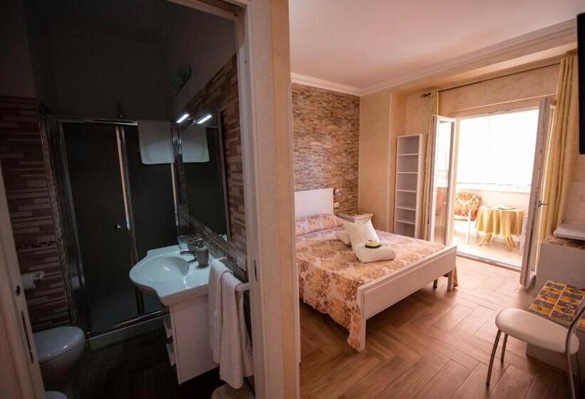 Quarto Superior Vista Mar com Varanda, La Perla Del Tirreno