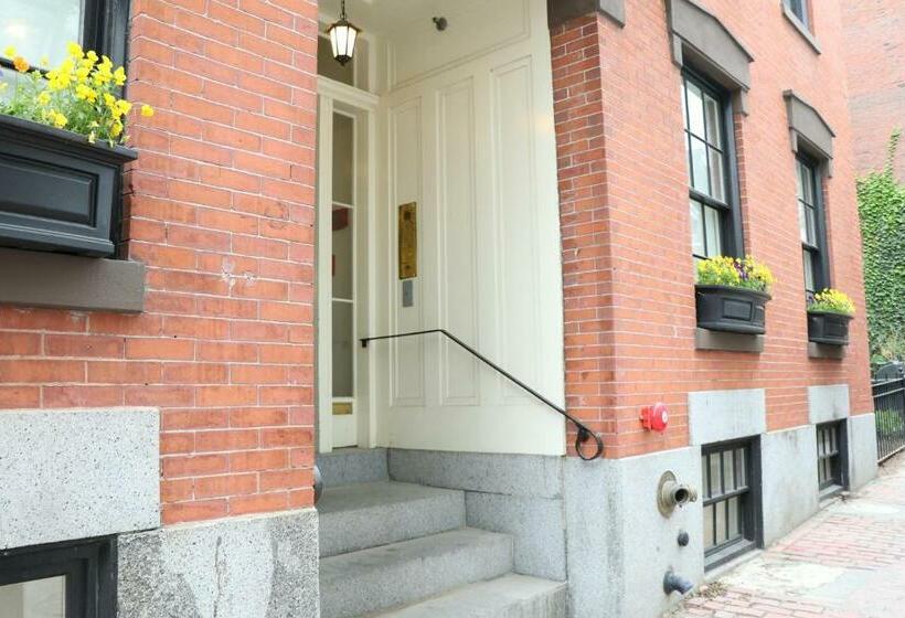 스탠다드 스튜디오, Charming & Stylish Studio On Beacon Hill #6