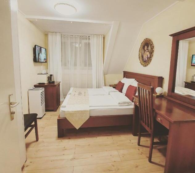 اتاق استاندارد, Esos Hotel Quelle