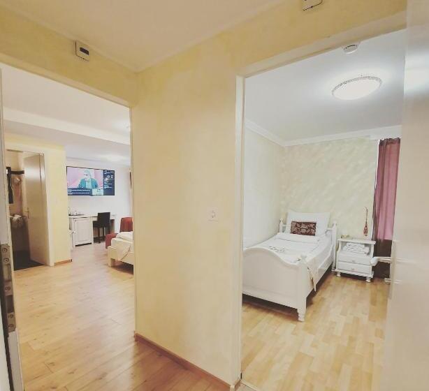 اتاق خانوادگی, Esos Hotel Quelle