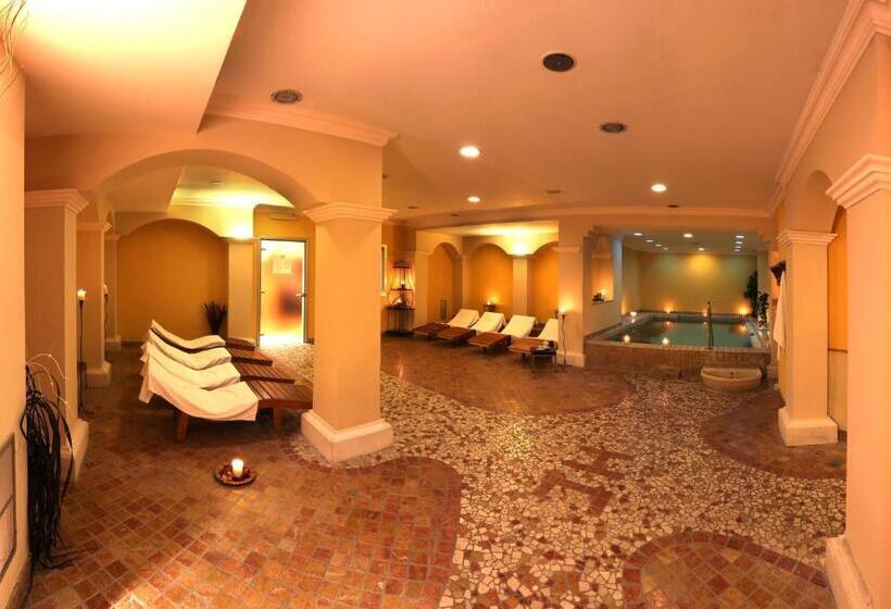 اتاق استاندارد یک نفره, Corona & Spa