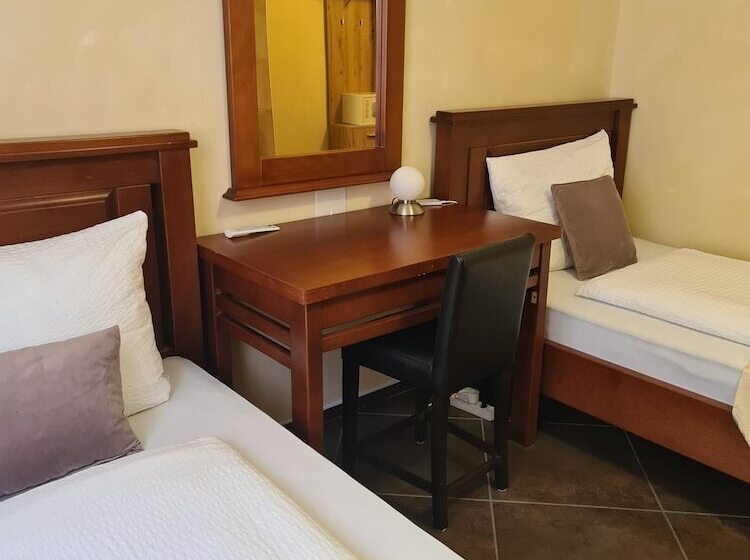 اتاق اکونومی, Esos Hotel Quelle
