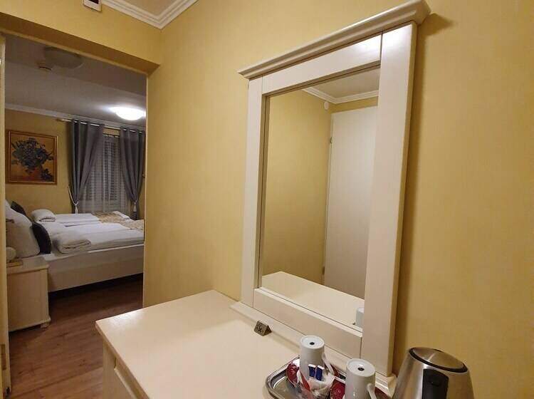 اتاق استاندارد سه نفره, Esos Hotel Quelle