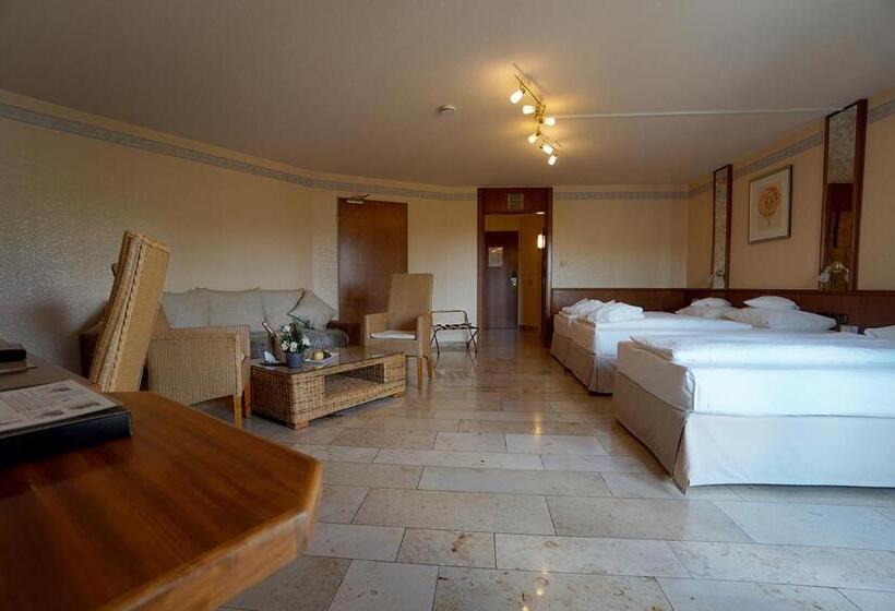 Номер Стандарт Трехместный, Flair Park Hotel Ilshofen