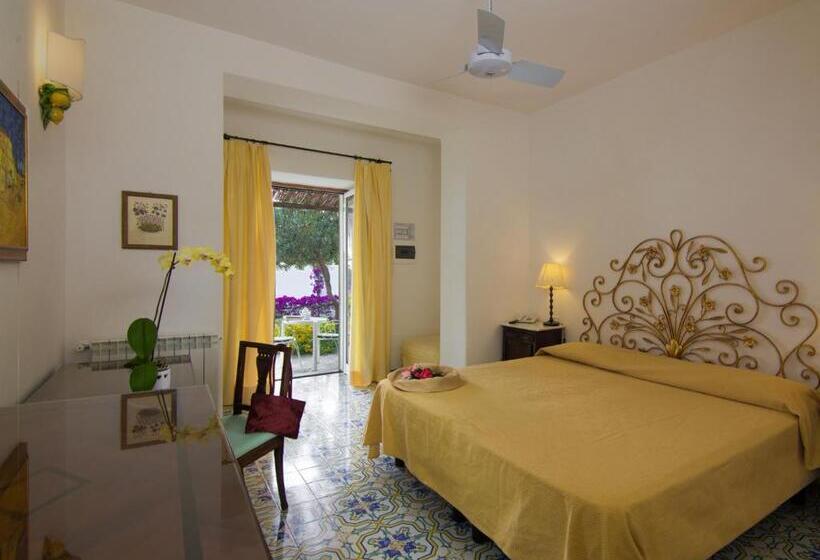 Классический Номер, Semiramis Hotel De Charme & Pools