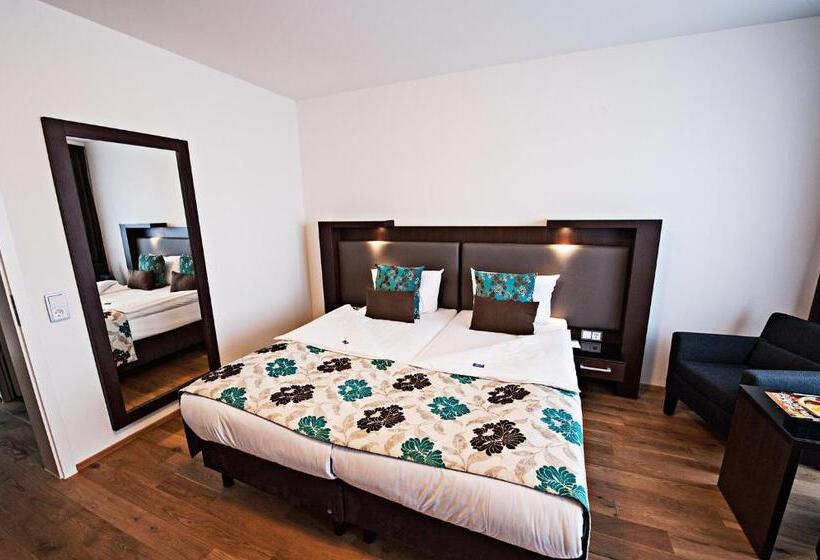 Номер Стандарт с Балконом, Bodensee Hotel Sonnenhof