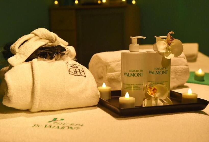 سوییت لوکس, Grand Hotel Du Golf & Palace