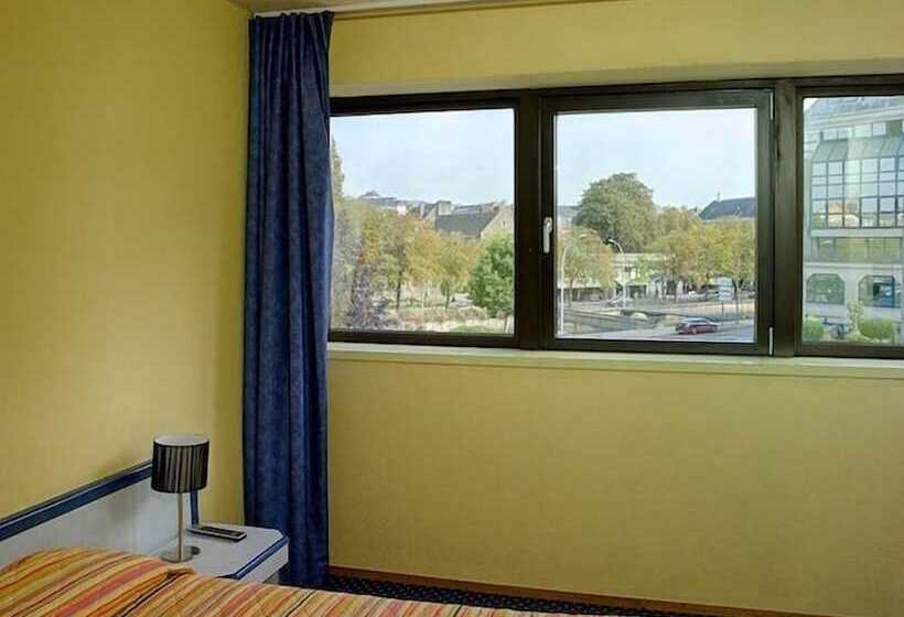 Quarto Quádruplo Estandar, Hôtel Dupleix   Hyper Centre   Parking Et Garage Gratuit