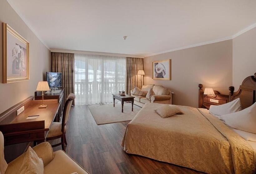 اتاق لوکس با بالکن, Majestic Hotel & Spa Resort