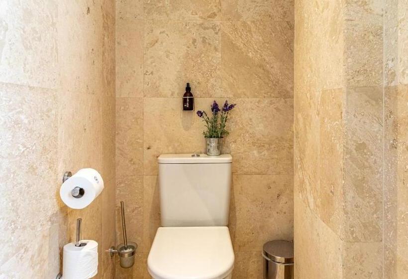 Номер Deluxe, The Glen Boutique Hotel & Spa