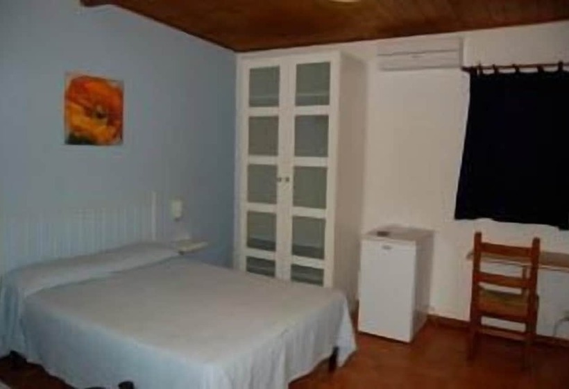 Номер Стандарт Трехместный, Torre San Vito Hotel Villaggio