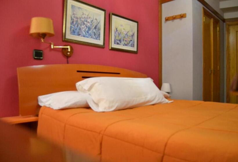 Номер Стандарт, Hostal Don Juan I