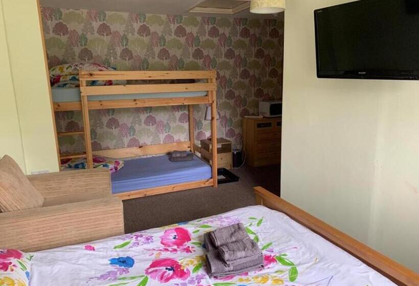 اتاق خانوادگی, Reindeer Accomodation