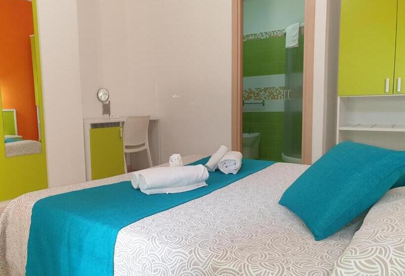 اتاق استاندارد اینتریور, Room And Breakfast Aloe