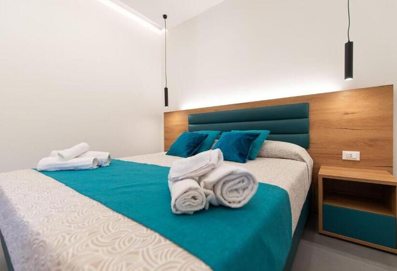 اتاق استاندارد اینتریور, Room And Breakfast Aloe