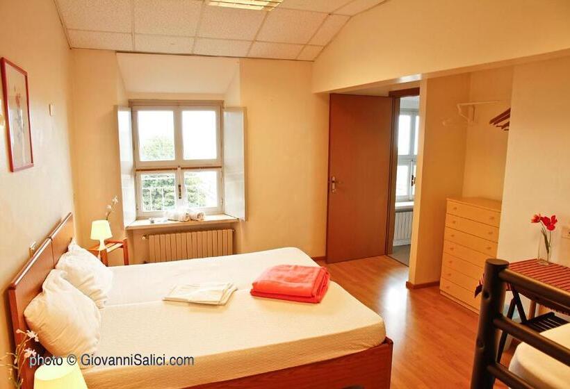 Трехместный Номер Классика, Santangela Hostel & Rooms