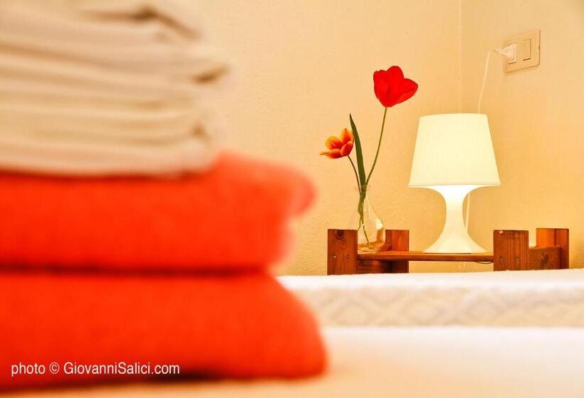 Четырехместный Номер Стандарт, Santangela Hostel & Rooms
