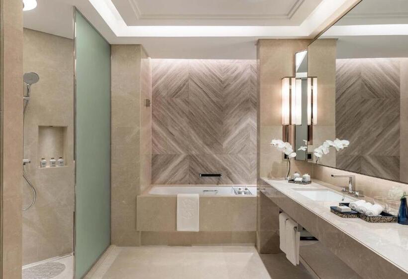 اتاق خانواده دولوکس با تخت‌خواب دو نفره‌ی کینگ‌سایز, Taj Exotica Resort & Spa, The Palm, Dubai