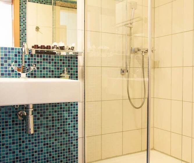 غرفة قياسية ثلاثية, Jan Maria Hotel & Restaurant