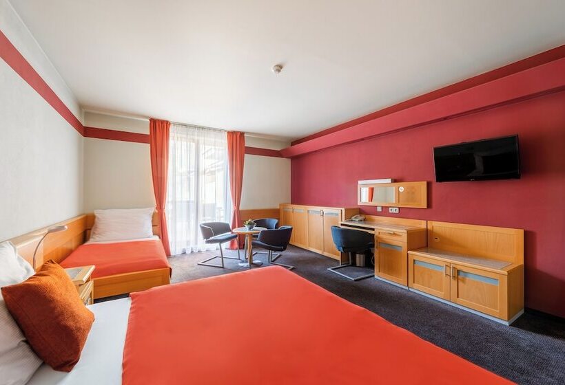 غرفة قياسية ثلاثية, Jan Maria Hotel & Restaurant