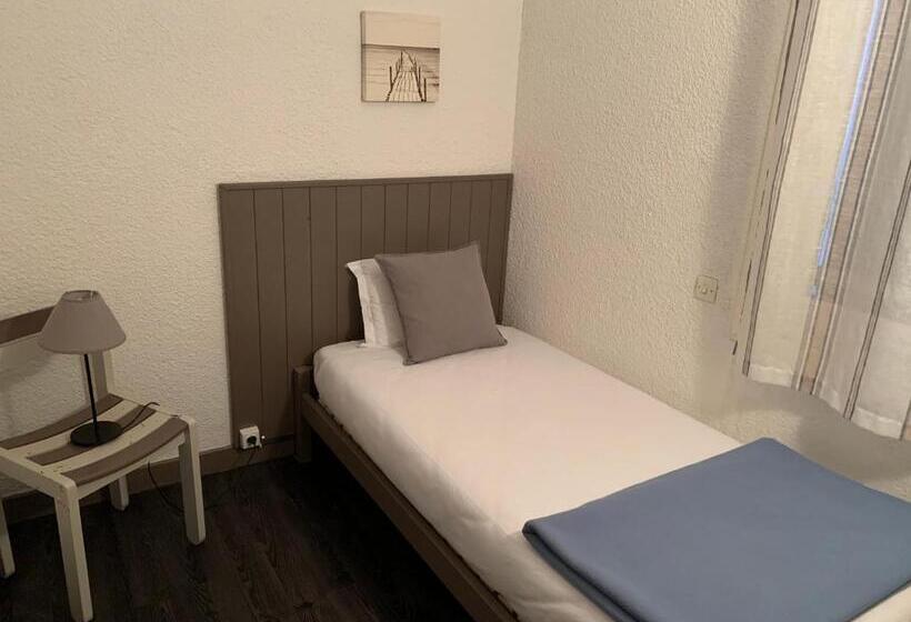 Номер Стандарт Трехместный, Logis Hotels   Hôtel Et Restaurant L Océana