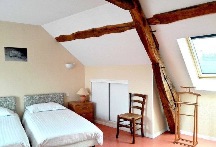 Номер Стандарт, Auberge De L Omois