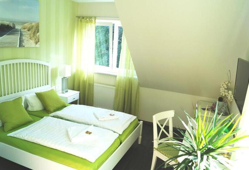 Номер Стандарт с Балконом, Regiohotel Schanzenhaus Wernigerode