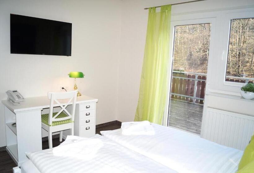 标准间带阳台, Regiohotel Schanzenhaus Wernigerode