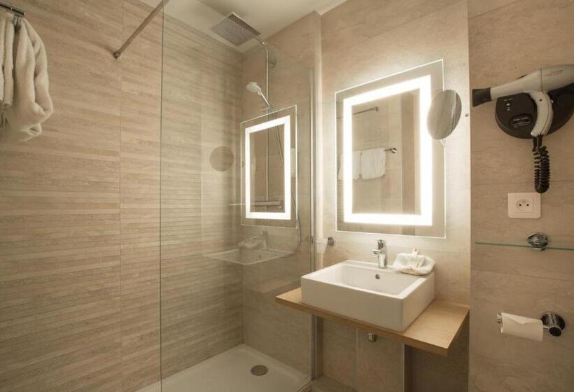 이그제큐티브 룸, Logis Hotel Le Petit Casset