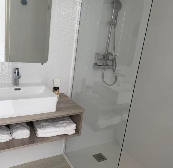Трехместный Номер Классика, Hôtel Saint Clair, Côté Plage