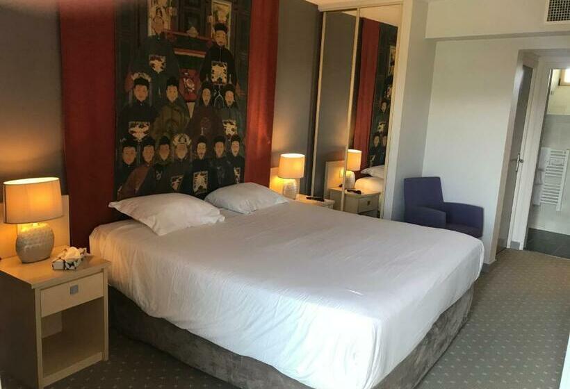 标准三人间, Hôtel Les Palis