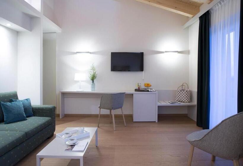 Полулюкс, Leonardo Hotel Lago Di Garda   Wellness And Spa