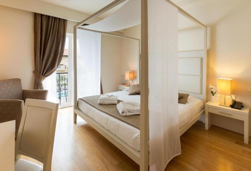 Трехместный Номер Deluxe, Leonardo Hotel Lago Di Garda   Wellness And Spa