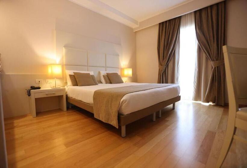 Номер Комфорт, Leonardo Hotel Lago Di Garda   Wellness And Spa