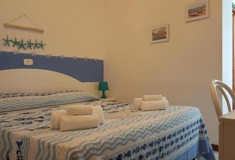 اتاق اکونومی, Villa Italia