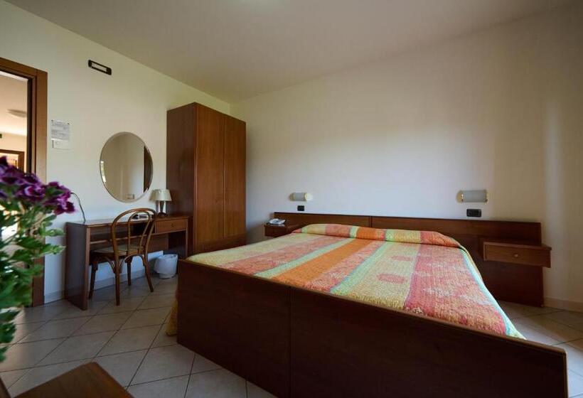 Номер Стандарт, Albergo Shine