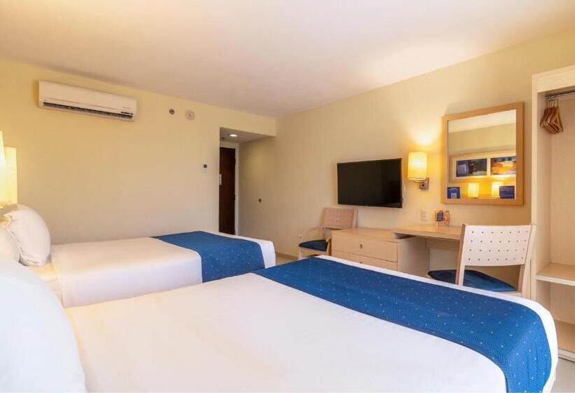 Номер Стандарт 2 Двуспальные Кровати, City Express By Marriott Playa Del Carmen