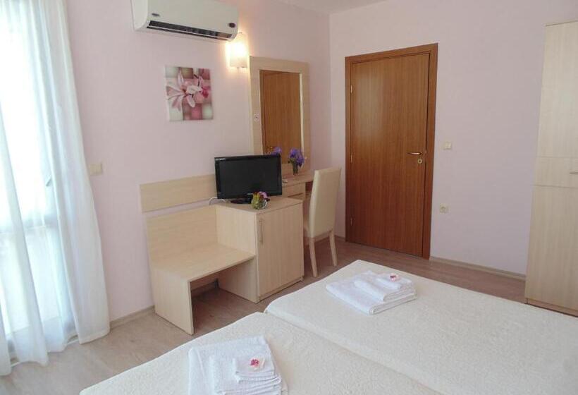 سوییت خانوادگی, Relax Holiday Complex & Spa