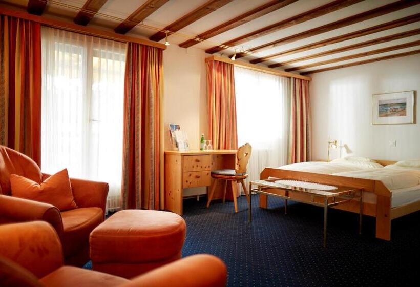 景色の見えるスーペリアルーム, Casanna Hotel Davos City Center
