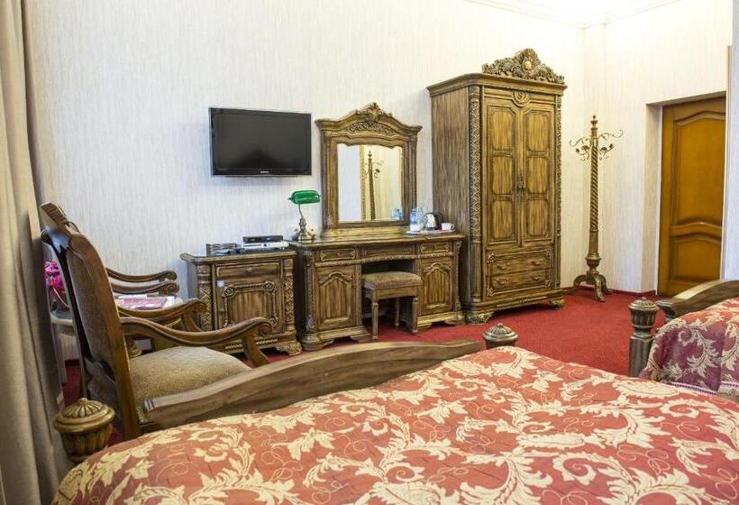 Номер Deluxe, Europa