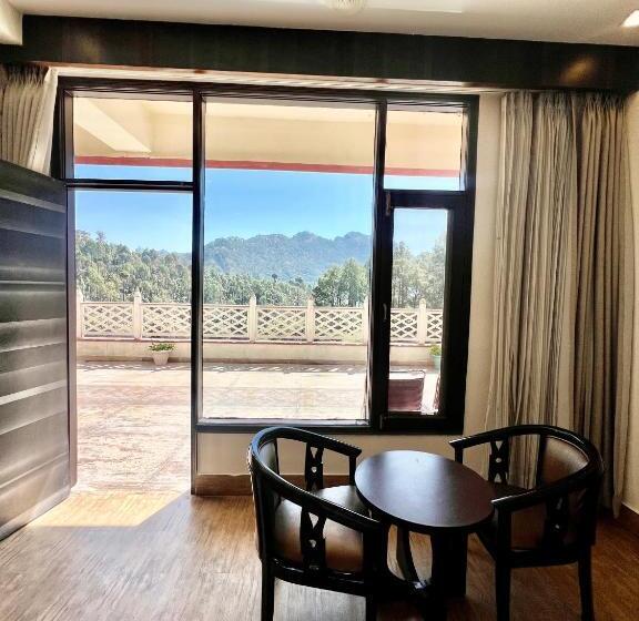 اتاق سوپریور, Sea Hawk Hill Resort A Luxury Boutique Resort, 20 Km From Nainital
