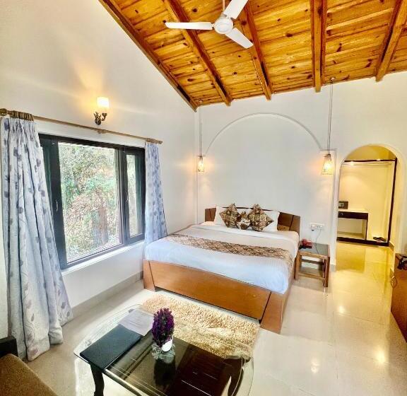اتاق استاندارد با تخت بزرگ, Sea Hawk Hill Resort A Luxury Boutique Resort, 20 Km From Nainital