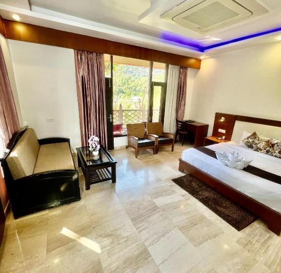 اتاق استاندارد با بالکن, Sea Hawk Hill Resort A Luxury Boutique Resort, 20 Km From Nainital