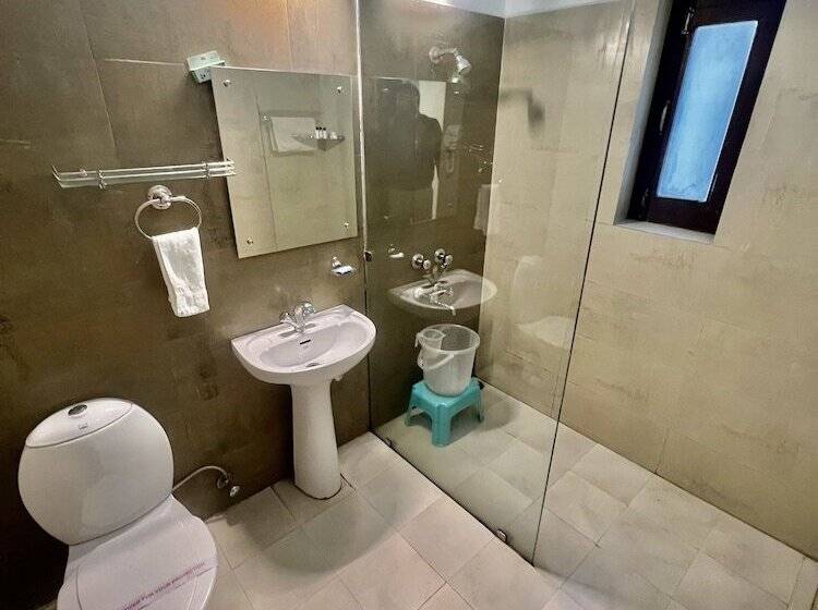 اتاق لوکس, Sea Hawk Hill Resort A Luxury Boutique Resort, 20 Km From Nainital