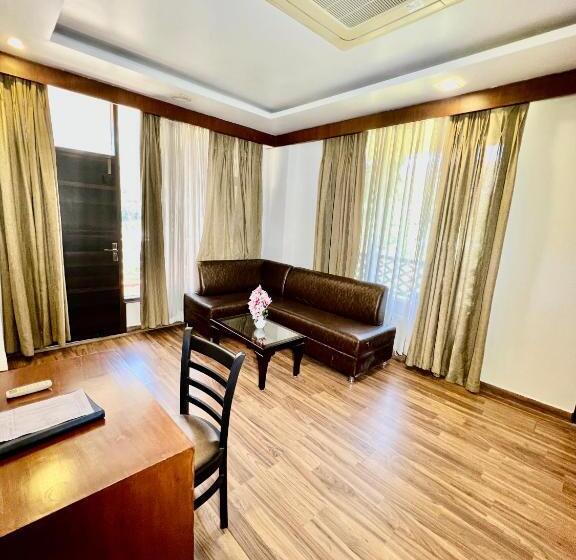 اتاق سوپریور, Sea Hawk Hill Resort A Luxury Boutique Resort, 20 Km From Nainital