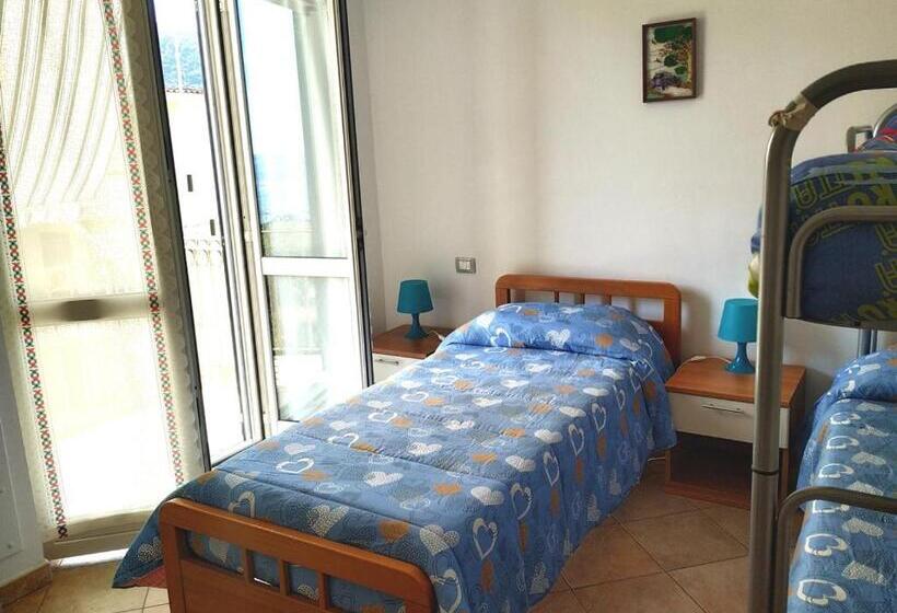 Апартаменты 1 Спальня с Террасой, Elvira Residence Villammare
