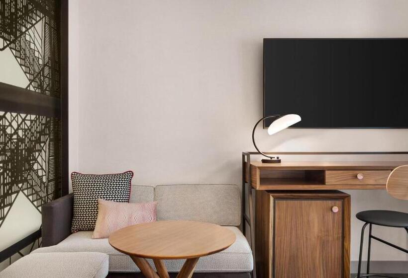 스탠다드 룸 킹사이즈 침대, Le Méridien New York, Fifth Avenue