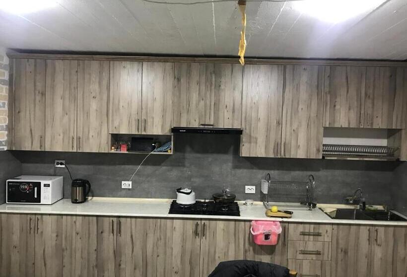 Quarto Economy, Sitora Star Guest House